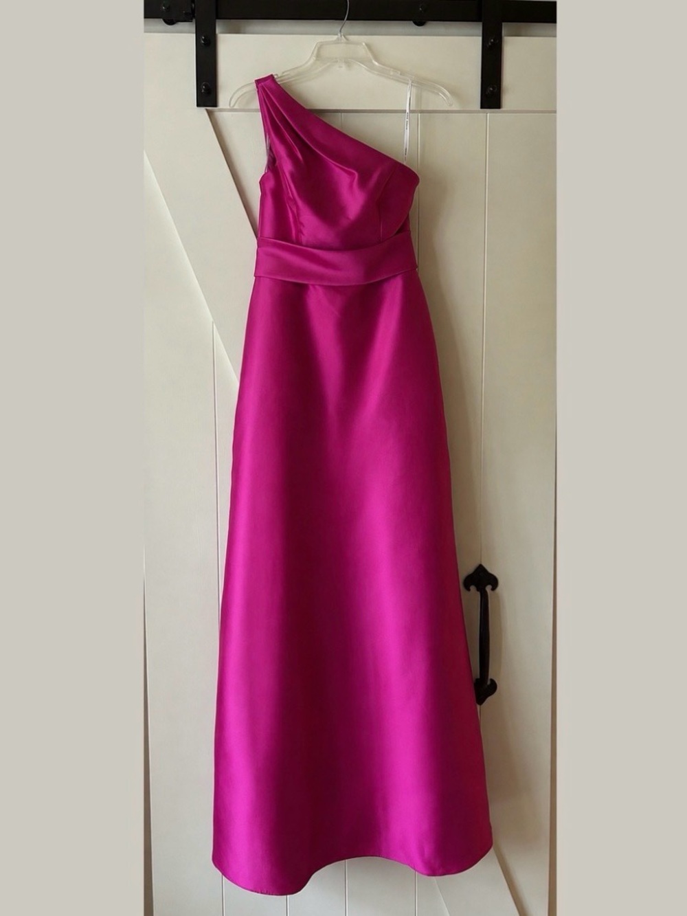 Alfred Sung One-Shoulder Fuchsia Evening Gown
